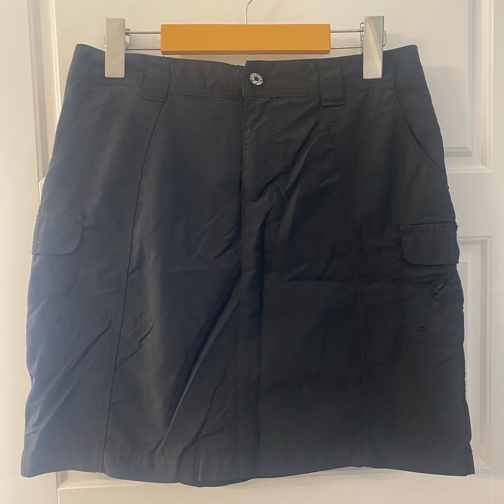 WindRiver Black Skort Size 6 Nylon Hiking Skirt Shorts Outdoor - Picture 2 of 9